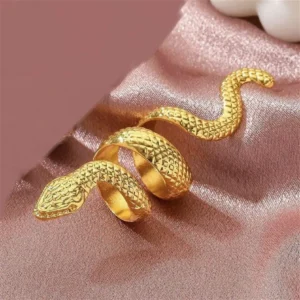 Serpentine Finger Ring