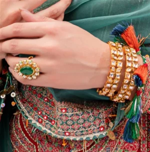 Mitra - Emerald Green