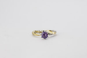 Purple Sapphire Ring with zircons