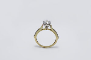 Solitaire type zircon ring