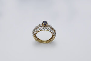 Sapphire ring with zircons