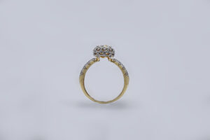Solitaire Style zircon ring