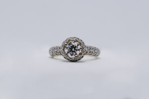 Solitaire Style zircon ring