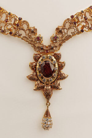 Regal 21K Gold Bridal Necklace