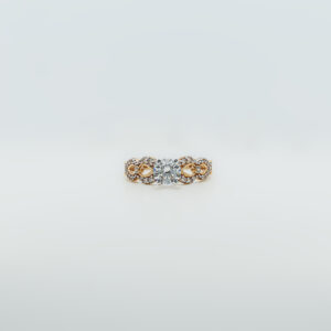 Engagement Style Zircon Ring