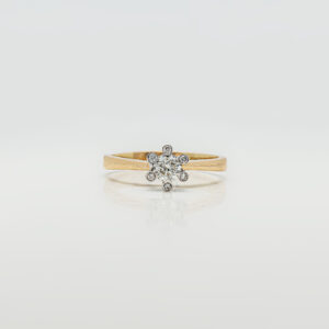 21K Gold Diamond Floral Solitaire Ring
