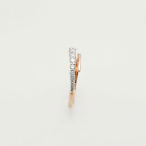 18K Gold Diamond Curved Band Ring